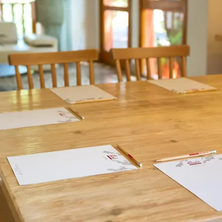 埃斯巴乌洛佩提特酒店 坎皮卡福特