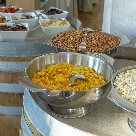 埃斯巴乌洛佩提特酒店 公寓式酒店 4*