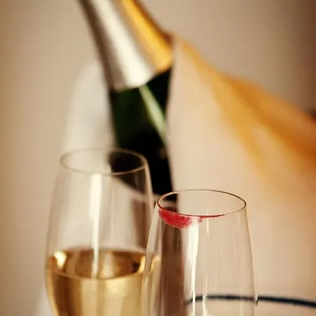 公寓式酒店 埃斯巴乌洛佩提特酒店 坎皮卡福特