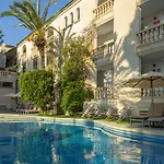Es Baulo Petit Apart-hotel
