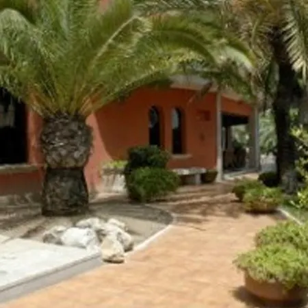 Es Baulo Petit 4*
