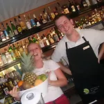 埃斯巴乌洛佩提特酒店