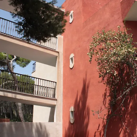 Es Baulo Petit Apartmanhotel 4*